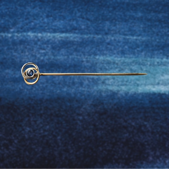 Vintage 14K White and Yellow Gold Sapphire Pin - Picture 3 of 6